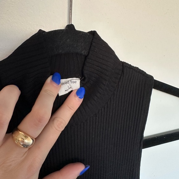 Wilfred Mockneck tank - Picture 2 of 3